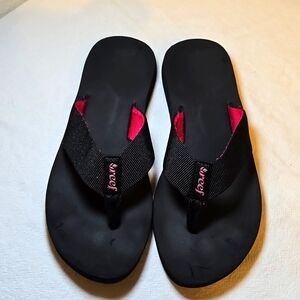 Reef Flip Flop Sandals Size 6 Pink and Black
